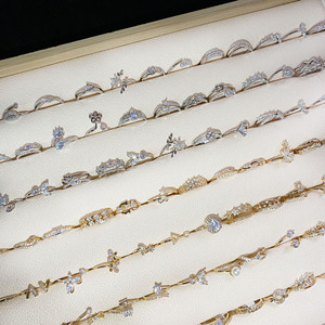 도매 18K 골드 도금 간단한 럭셔리 반지 100 모델 무작위로 조절 지르콘 반지 - Product Image 6