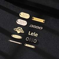 Étiquettes métalliques écologiques personnalisées fabriquées selon des procédés de découpe, logos, vêtements, chaussures, sacs, étiquettes gaufrées de marque en rouleau