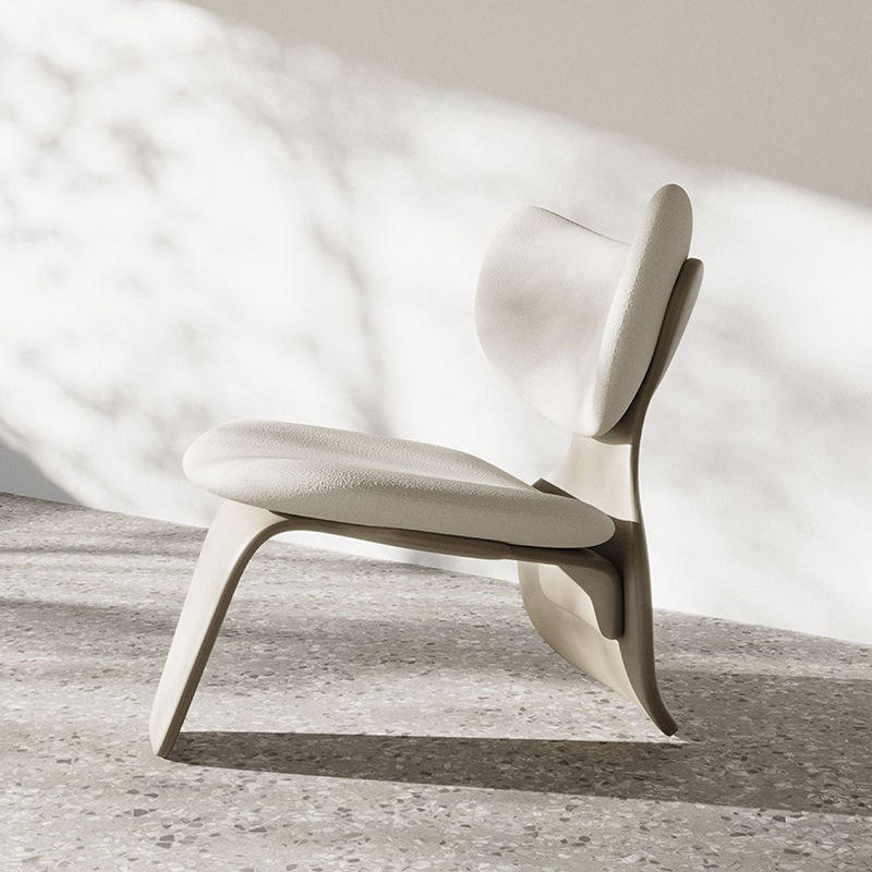 สีขาวน้ำนม, ปลาปักเป้าสีขาว, หนังเท้าสีเทา