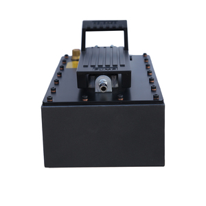 DEELEAP PAS-13 de 3.8 L con pedal y depósito de hierro, alta presión de 70MPA - Product Image 1