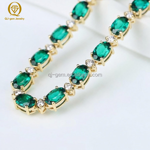 Collier de luxe haut de gamme, forme ovale, émeraude verte, diamant cultivé en laboratoire, certifié IGI, or 18 carats, taille personnalisée pour les occasions spéciales - Product Image 4