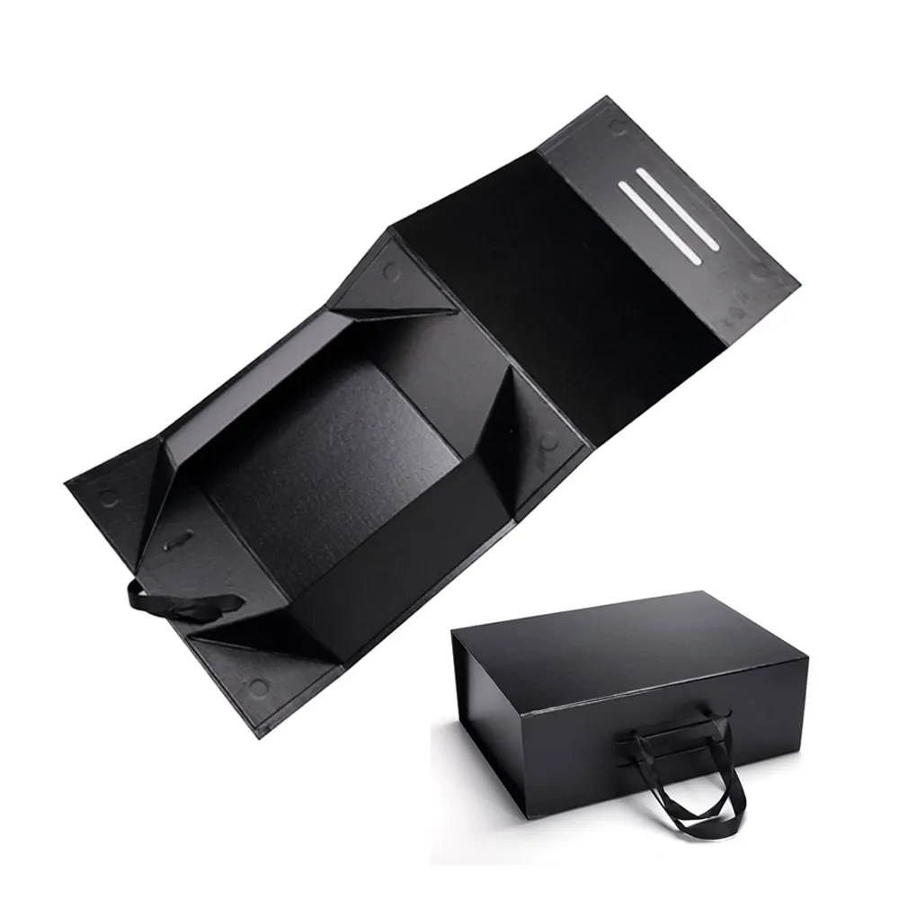 Boîte-cadeau en papier à fermeture magnétique noir mat pour vêtements, poignée de ruban, emballage de vêtements pliant rectangulaire