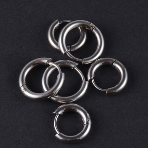 Pendientes de Aro ACEWORKS 316L |   Acero Inoxidable Chapado en Oro PVD de 18K |   Diseño Minimalista Clásico y Moderno, Unisex, Impermeable - Product Image 5