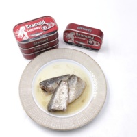 Poisson sardine en conserve avec industrie de l'huile végétale HALAL