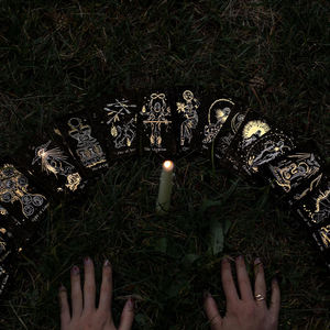 Personalizado Hot Stamped Oracle Tarot Deck Card Personalizado Silver Foil Oracle Gold Gilt Bordas Impressão Papel Floresta Meditação Tarot Cards - Product Image 2