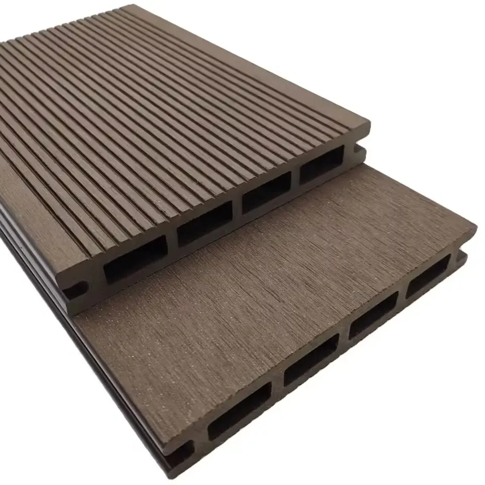 Madera impermeable de alta calidad WPC Nuevo diseño WPC Decking Outdoor Floor WPC