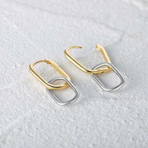 Boucles d'oreilles créoles brillantes en argent 925 couleur or, accessoire de piercing, créoles tendance pour femme - Product Image 2