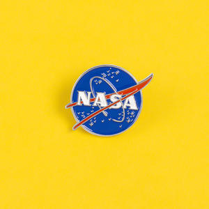 Broche en alliage de la NASA avec broche en bronze frappé plaqué nickel noir avec le logo de la NASA imprimé UV thème de fée 5mm <span class=keywords><strong>pour</strong></span> <span class=keywords><strong>prier</strong></span> - Product Image 2