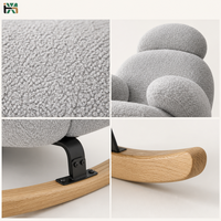Fauteuil à bascule en tissu sherpa gris avec base en bois pour salon, chambre à coucher, salle de séjour, vente en gros directe d'usine