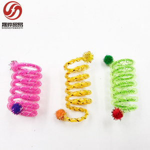 Giocattoli a molla con tubo flessibile per gatti all'ingrosso giocattoli per gatti interattivi elastici colorati giocattoli per gatti - Product Image 1