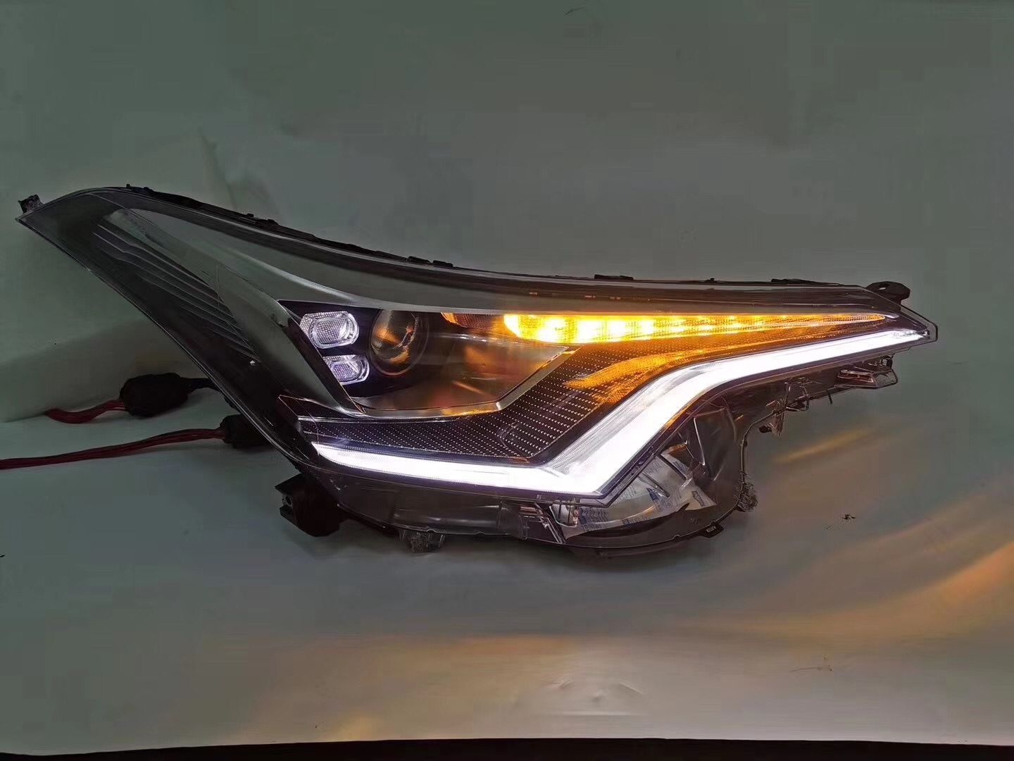 C-HR ヘッドライト C-HR 203-876-A☆LED 中期☆ZYX10/NGX50 C-HR☆右ヘッドライト