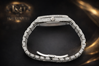 Collection de montres Moissanite Iced Out, chronographe squelette, pavé de diamants baguette, style Hip Hop Bust Down, montre-bracelet de luxe personnalisée pour homme