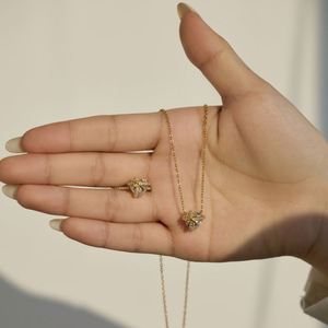 Colliers Dylam élégants hypoallergéniques en argent S925 non ternissant avec chaîne à maillons et pendentif cœur nœud papillon en zircone 5A - Product Image 3
