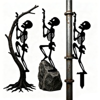 Décoration d'Halloween : Silhouette de fantôme grimpeur en métal, piquets de jardin, accessoires suspendus effrayants pour décoration extérieure de jardin, d'arbre ou de mur