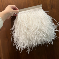 En gros 15-20cm Moelleux Blanc Plume D'autruche Frange Garniture pour Vêtement À Coudre Carnaval Costume Chapeau DIY Artisanat Fête De Mariage