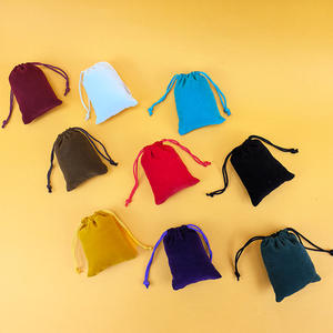 Sacs cadeaux en velours personnalisés à cordon coulissant, vente en gros, sacs anti-poussière pour bijoux, emballage avec logo personnalisé, adaptés à toutes les tailles de colliers - Product Image 5