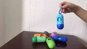 Bolsa de basura para mascotas de envío rápido, bolsas de caca de perro biodegradables ecológicas con dispensador, bolsas de caca de perro mascota - Product Image 5