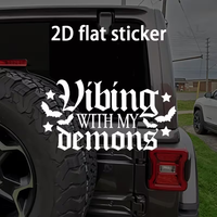 Autocollant de fenêtre de voiture « Gothic Vibing With My Demons », motif chauve-souris et étoile, lettres en vinyle, autocollant décoratif imperméable pour véhicule