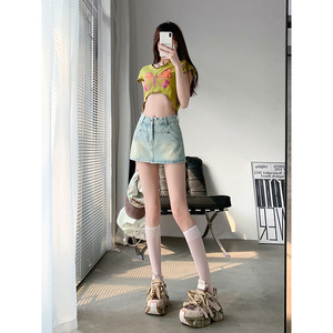 กางเกงขาสั้นผ้ายีนส์สีฟ้าอ่อนสำหรับผู้หญิงเอวสูงเข้ารูปเข้าได้กับทุกชุดกางเกงยาวปานกลางแบบลำลองสำหรับฤดูร้อน2025 - Product Image 2