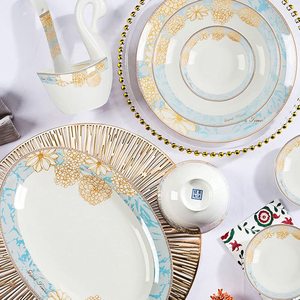 Service de table en céramique européenne opulente bleu et or pour hôtels - Vaisselle avec bols et assiettes pour toutes les repas - Product Image 4