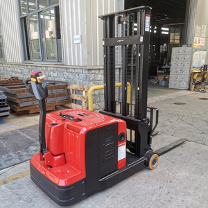 Montacargas Eléctrico Contrabalanceado KAD de 3300 lb, Elevación de 177 Pulgadas - Product Image 4