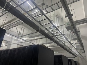 Prix du plateau <span class=keywords><strong>de</strong></span> câbles en aluminium sur mesure, plateau <span class=keywords><strong>de</strong></span> câbles extérieur, échelle, canal <span class=keywords><strong>de</strong></span> câbles en <span class=keywords><strong>fibre</strong></span> pour centre <span class=keywords><strong>de</strong></span> données - Product Image 5