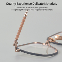 Monture de lunettes carrée en titane de luxe, légère, durable et de haute qualité, élégante, anti-lumière bleue, classique