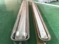 IP65 Acier Inoxydable LED Tri-Proof Light 36W/72W Étanche Triproof Éclairage pour Entrepôts et Fermes