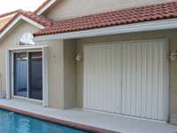 Volets pliants en accordéon résistants aux ouragans, en aluminium, pare-vent pour terrasse, persiennes pour les zones côtières et les zones de typhons
