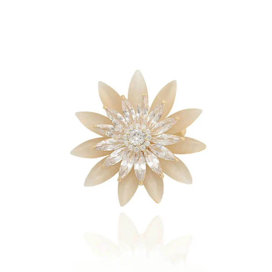 Designer Brooch BL Brooches-559 Xuping Jewelry Elegant Refined Crystal Flower Beautiful High Quality 14K Gold Brooch