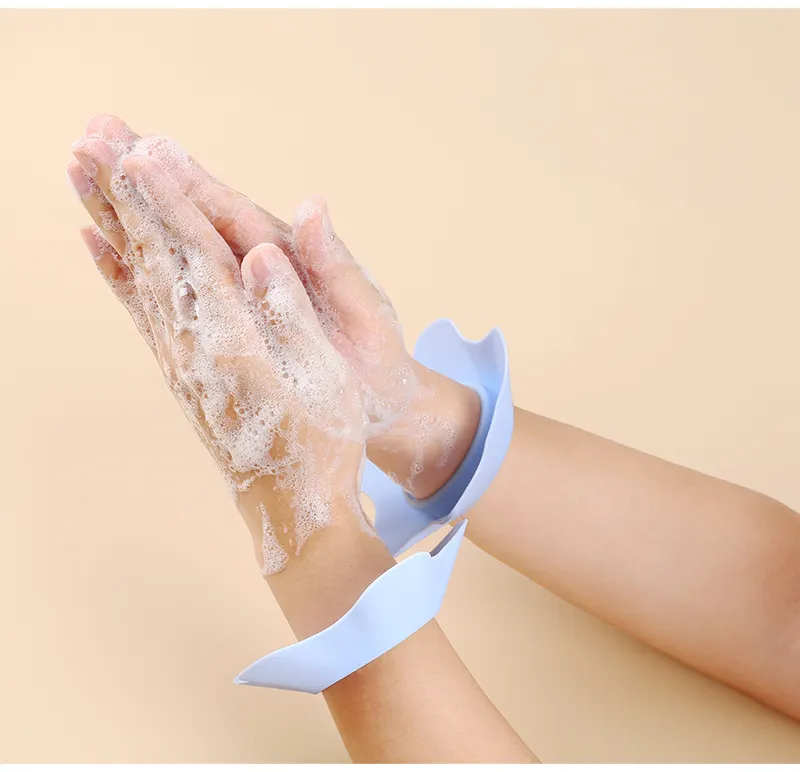 Food-grade silicone face wash bracelet  skin-friendly material face wash sleeve  water-blocking hand wash ring