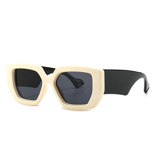2020 Vintage <span class=keywords><strong>Plaza</strong></span> moda <span class=keywords><strong>de</strong></span> <span class=keywords><strong>de</strong></span> las mujeres hombres famosos <span class=keywords><strong>de</strong></span> la marca <span class=keywords><strong>de</strong></span> lujo <span class=keywords><strong>de</strong></span> gran marco <span class=keywords><strong>de</strong></span> gafas <span class=keywords><strong>de</strong></span> sol para mujer UV400 - Product Image 1