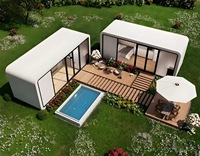 Capsule mobile préfabriquée pliable élégante et compacte, unité de vie extérieure de luxe pour parcs de vacances, glamping, fermes touristiques et lodges.
