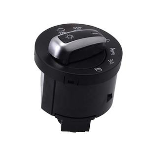 Nouveau commutateur de lève-vitre électrique pour VW Jetta <span class=keywords><strong>Golf</strong></span> <span class=keywords><strong>5</strong></span> 6 GTI Tiguan Passat B6 CC rétroviseur latéral phare antibrouillard-matière plastique - Product Image 2