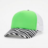 Casquette Trucker X&K Style Y2K en tissu éponge avec logo sérigraphié, performance streetwear, calotte haute en mousse, finition 3D en relief, maille respirante
