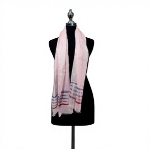 Étoles en lin traditionnelles personnalisables motifs à rayures uniques couleurs assorties emballage avec châles et écharpes d'identité de marque - Product Image 1