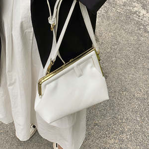 Sac à bandoulière rétro pour femme, style européen et américain, nouveau sac à bandoulière fermé tendance - Product Image 4