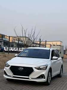 Autos Usados 2019-2021 Hyundai Elantra de Segunda Mano Sedán Compacto Confiable con Buen Kilometraje - Product Image 2