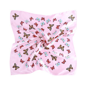 女性用ポリエステル生地サテン生地蝶柄スカーフ - Product Image 4