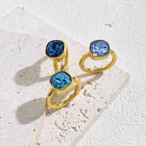 แหวนคริสตัลทรงสี่เหลี่ยมจัตุรัสแบบใหม่ ดีไซน์ทันสมัย โดดเด่น ระยิบระยับ หลายเหลี่ยม ผลิตจากทังสเตนและสแตนเลส เหมาะสำหรับทั้งชายและหญิง - Product Image 3