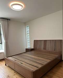 Современная комфортная двуспальная кровать из массива дерева с мягким изголовьем и местом для хранения, складная, по цене производителя - Product Image 3