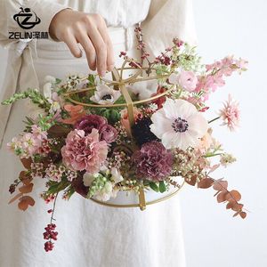 Support à fleurs en fer forgé, panier à fleurs, panier à fleurs géométrique en métal, bracelet, fournitures florales, décoration intérieure - Product Image 1