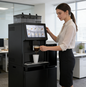 กาแฟบดสดจากเมล็ดถึงแก้ว ง่ายดายไร้กังวล: ระบบสั่งงานด้วยหน้าจอสัมผัส และทำความสะอาดแบบแฮนด์ฟรี - Product Image 1