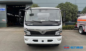 Camion-citerne à huile Furika 4*2 avec une capacité de 9900 litres pour le transport de l'huile - Product Image 2