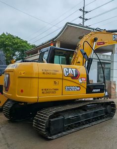 Excavatrice sur chenilles Caterpillar 330D d'occasion, modèle 2022, poids opérationnel de 12 tonnes, capacité de la benne de 0,33 m³, moteur et transmission à vendre - Product Image 1