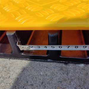 Đường lái xe giao thông bê tông sàn Hose dây Dây PVC vàng Top Bìa <span class=keywords><strong>Heavy</strong></span> <span class=keywords><strong>Duty</strong></span> 5 kênh cao su Cáp đoạn đường nối bảo vệ tốc độ vết sưng - Product Image 4