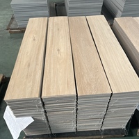 Modernes Design PVC-Vinyl-Bodenfliesen Lose Verlegbare LVT-Bodenbeläge Hellgrauer Stein 5mm 0,5mm Nutzschicht Fabrik-Großhandel