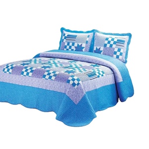 Cubrecamas Navideños Florales Profesionales al por Mayor para Camas Queen Size, Color Azul - Product Image 1