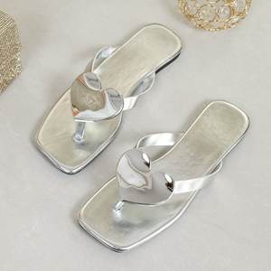 T19-1 Tongs de haute qualité pour femmes, nouvelles chaussures de plage d'extérieur en forme de pêche pour filles, chaussures à clip tendance pour femmes - Product Image 3