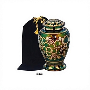 Urne verte aux accents dorés Urne funéraire adulte Urne artisanale et gravée pour cendres avec sac en velours gratuit - Product Image 1